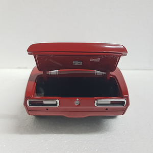 ACME A1805712 - 1/18 Scale Joie Chitwood's Chargin' Cherokee 1967 Chevrolet Camaro 1968 Daytona 24 Hours Diecast Scale Model Replica