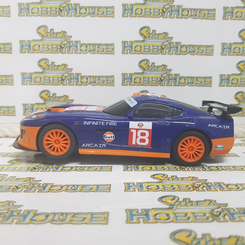 Scalextric - 1/32 Scale - Team GT Gulf #18 Slot Car