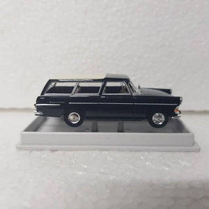 Brekina – 1/87 – HO/00 Scale – Opel Rekord PII Caravan Plastic Scale Model Replica