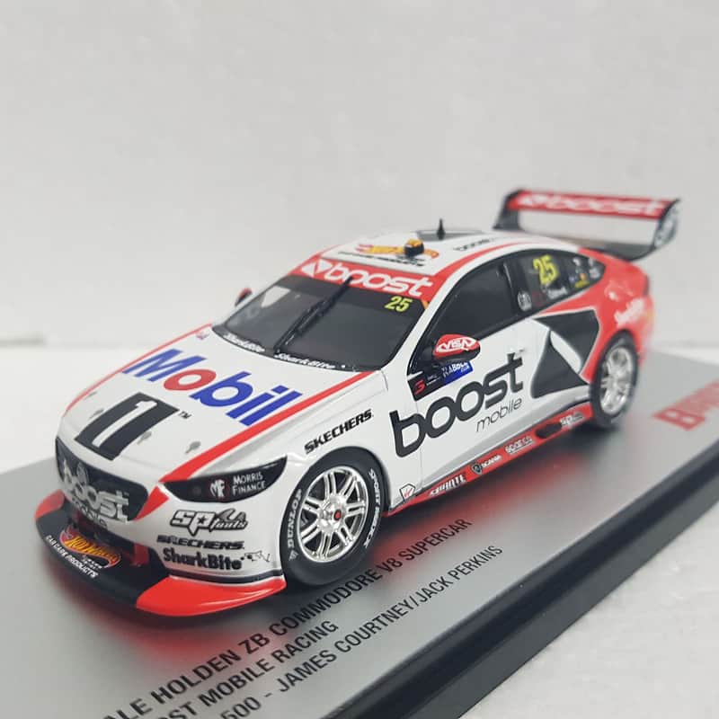 Biante – 1/43 Scale – Holden ZB Commodore V8 Supercar COTF Mobil 1 Boost Mobile Racing #25 Courtney/Perkins 2018 Sandown 500 Retro Round Diecast Scale Model Replica