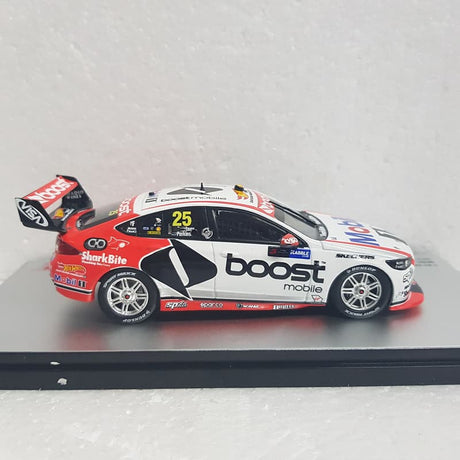 Biante – 1/43 Scale – Holden ZB Commodore V8 Supercar COTF Mobil 1 Boost Mobile Racing #25 Courtney/Perkins 2018 Sandown 500 Retro Round Diecast Scale Model Replica