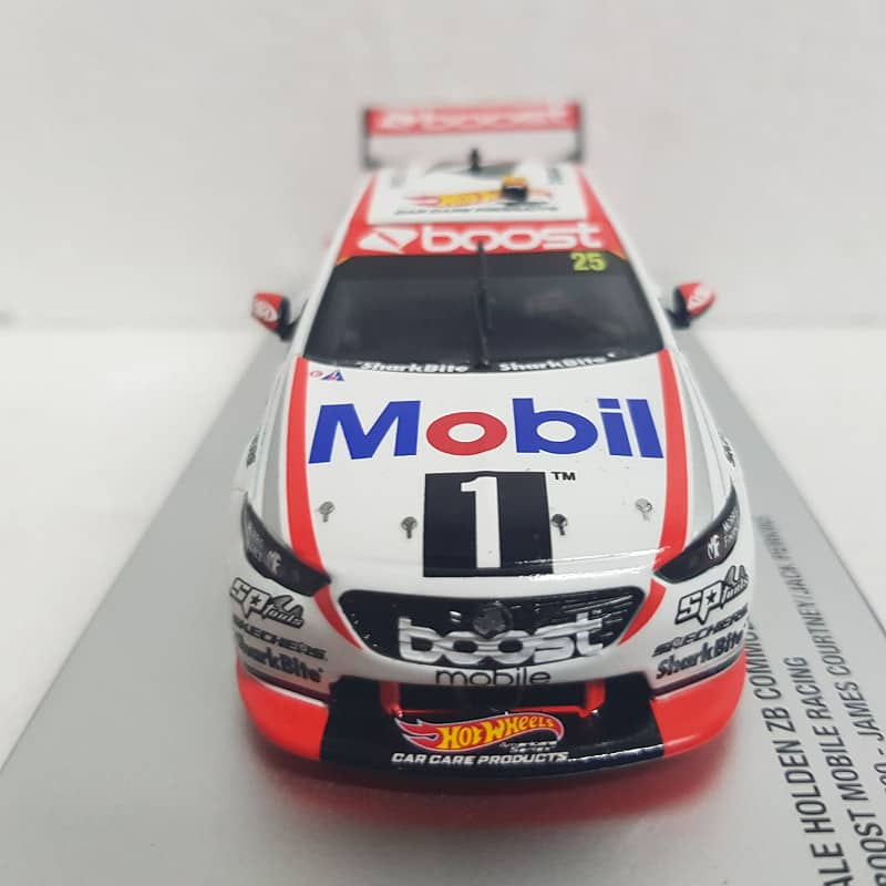Biante – 1/43 Scale – Holden ZB Commodore V8 Supercar COTF Mobil 1 Boost Mobile Racing #25 Courtney/Perkins 2018 Sandown 500 Retro Round Diecast Scale Model Replica
