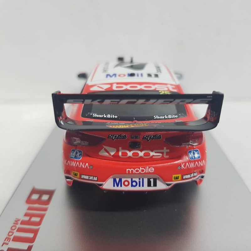 Biante – 1/43 Scale – Holden ZB Commodore V8 Supercar COTF Mobil 1 Boost Mobile Racing #25 Courtney/Perkins 2018 Sandown 500 Retro Round Diecast Scale Model Replica