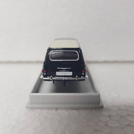 Brekina – 1/87 – HO/00 Scale – Opel Rekord PII Caravan Plastic Scale Model Replica
