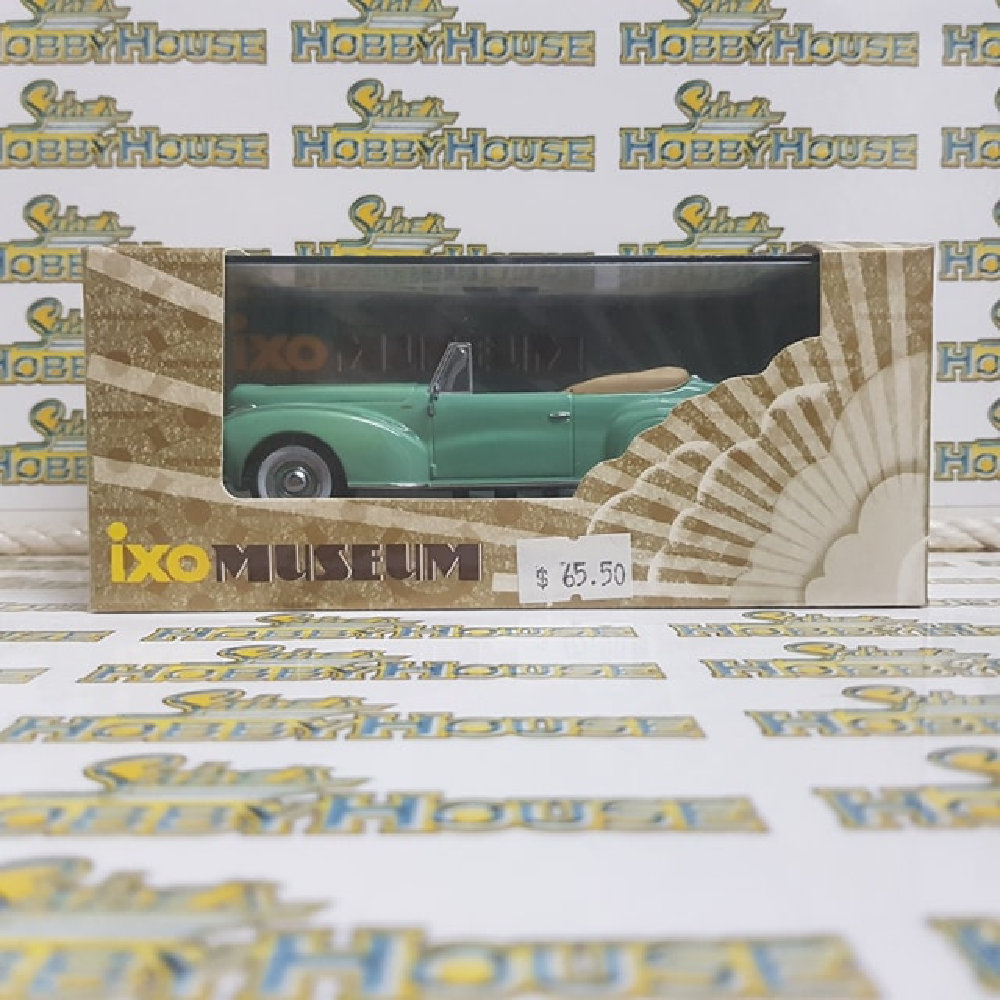 IXO Models - IXO Museum Series - 1/43 Scale - Lincoln Continental 1939 Green (with Beige interior) Diecast Model Replica