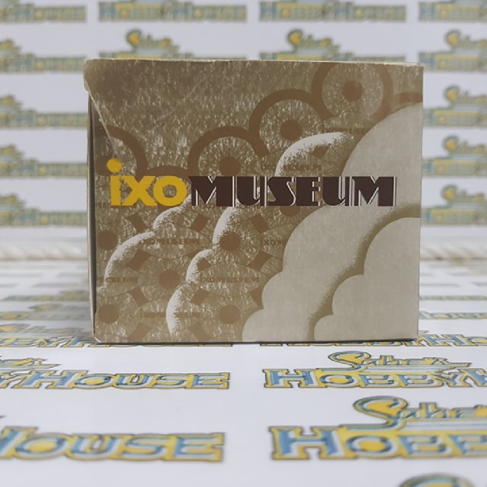 IXO Models - IXO Museum Series - 1/43 Scale - Lincoln Continental 1939 Green (with Beige interior) Diecast Model Replica