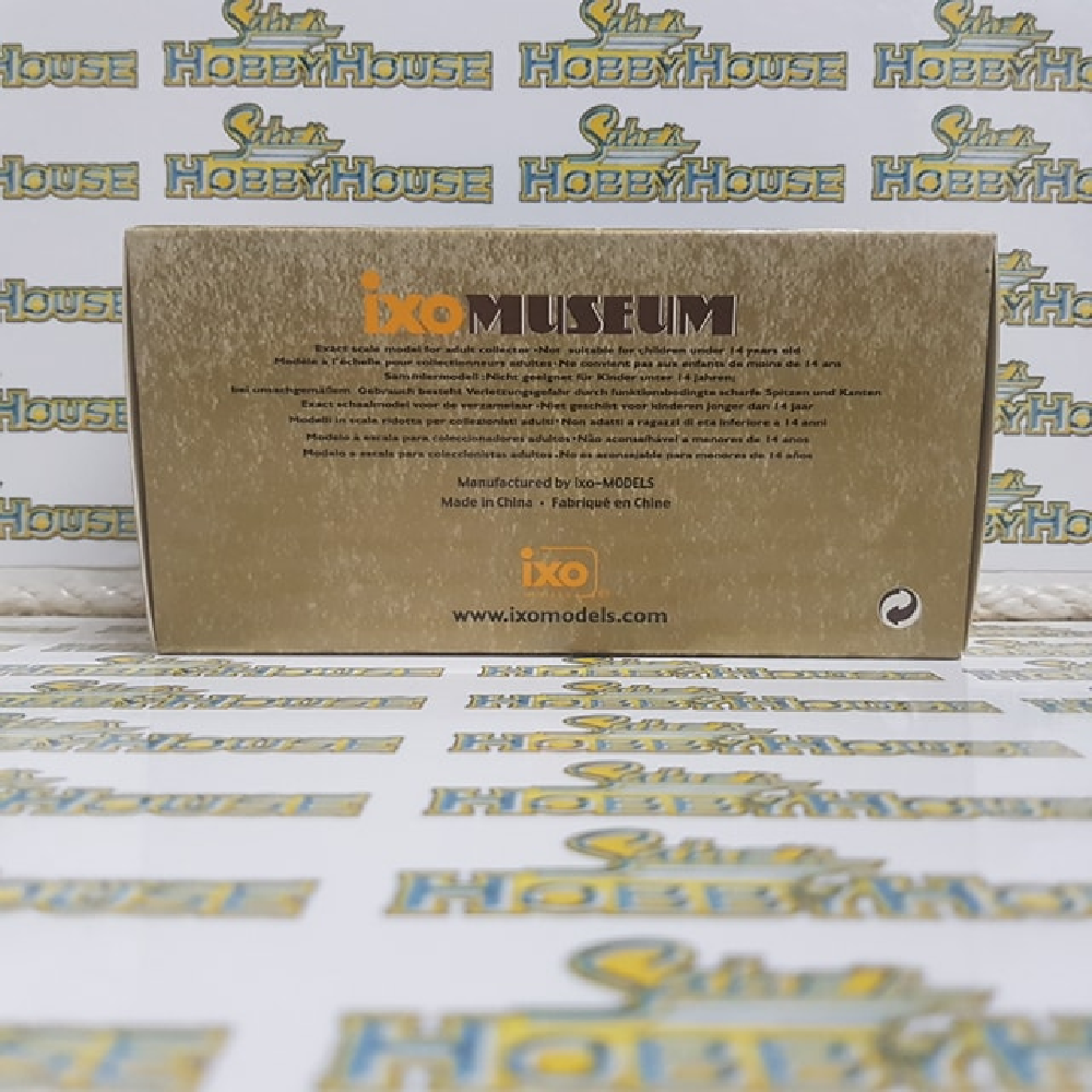 IXO Models - IXO Museum Series - 1/43 Scale - Lincoln Continental 1939 Green (with Beige interior) Diecast Model Replica