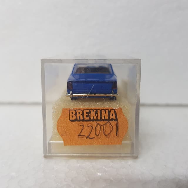 Brekina – 1/87 – HO/00 Scale – BMW 1500 Sedan Plastic Scale Model Replica