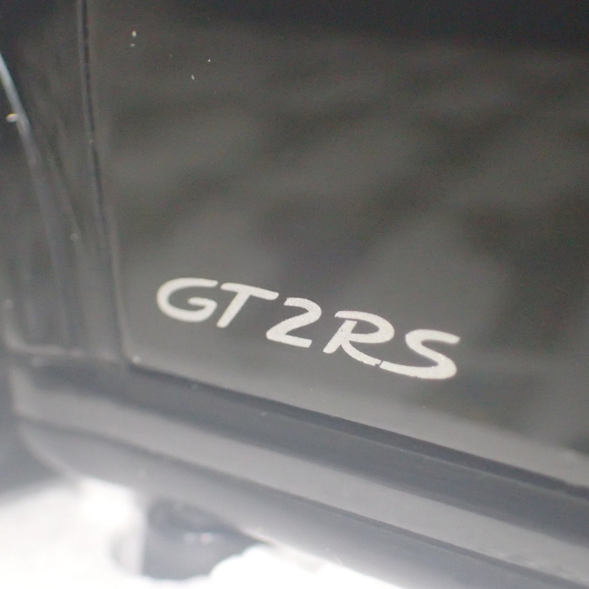 MINICHAMPS 100 069402 - 1/18 SCALE Diecast PORSCHE 911 (997 II) GT2 RS 2011 BLACK W/ GOLD WHEELS