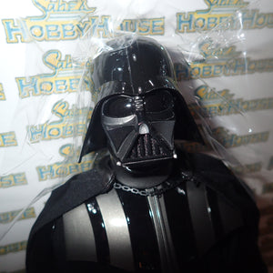 Sideshow Collectibles 1000763 - Darth Vader Sixth Scale Figure