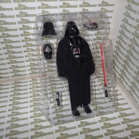 Sideshow Collectibles 1000763 - Darth Vader Sixth Scale Figure
