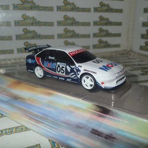 Classic Carlectables 1005-1 - 1/43 Scale Holden VS Commodore 1997 Holden Racing Team Peter Brock