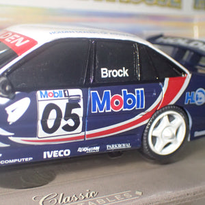 Classic Carlectables 1005-1 - 1/43 Scale Holden VS Commodore 1997 Holden Racing Team Peter Brock