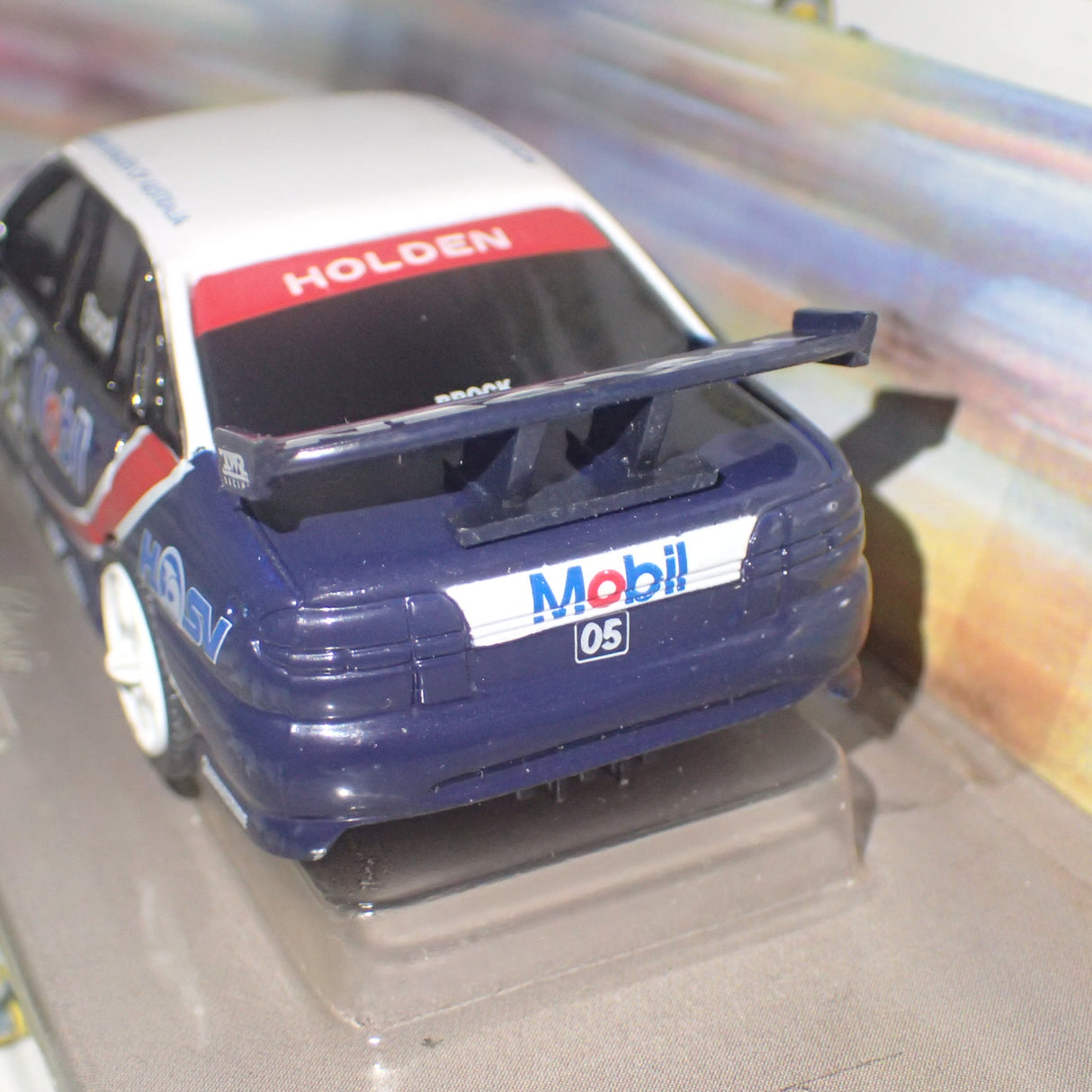 Classic Carlectables 1005-1 - 1/43 Scale Holden VS Commodore 1997 Holden Racing Team Peter Brock