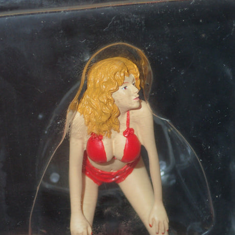 Motor Heads Miniatures #102 - 1/18 Belle Hand Painted Cold-Cast Resin Figurine