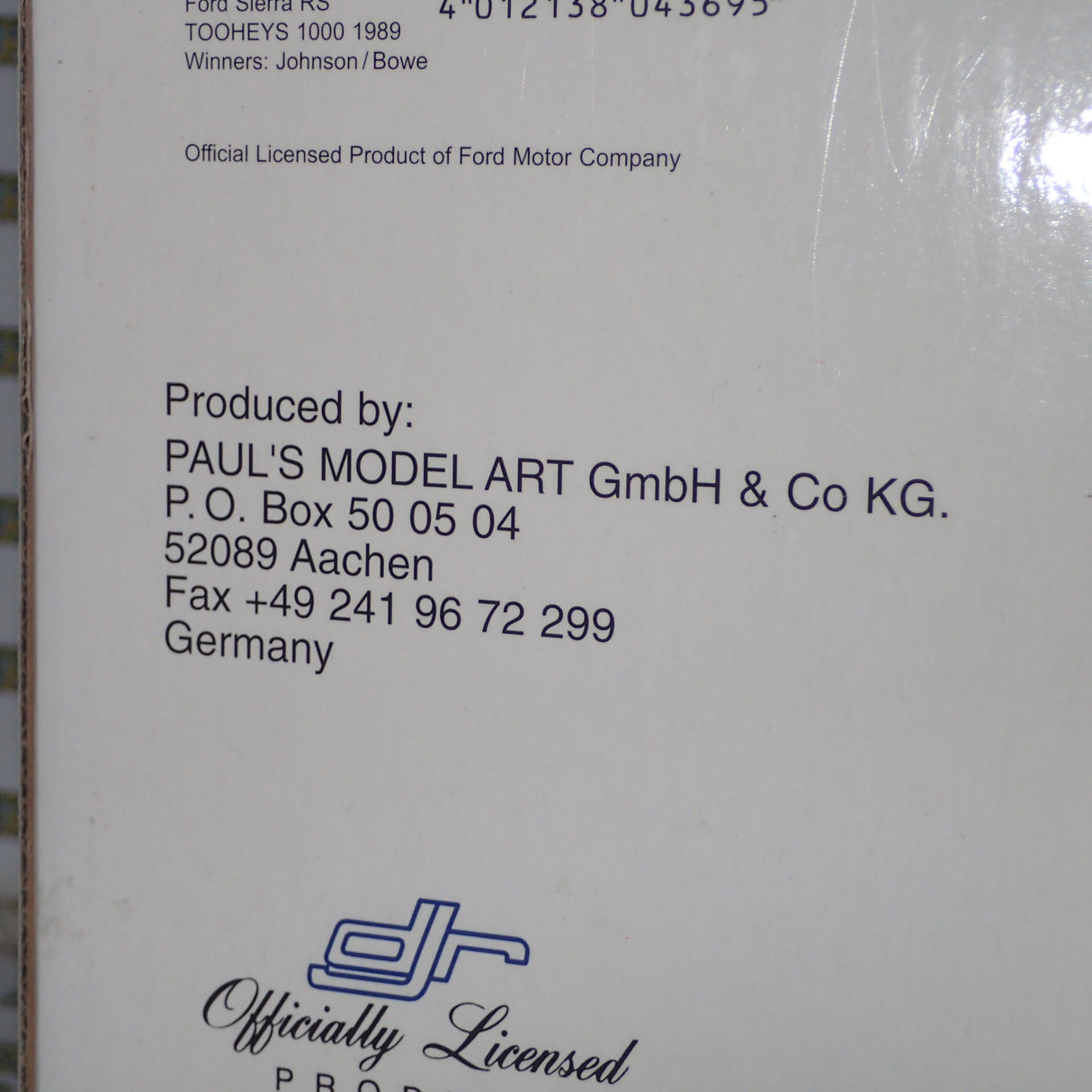 BIANTE MiniChamps 103 898017 - 1/18 Scale 1989 BATHURST WINNER FORD SIERRA RS 500 D.JOHNSON/J. BOWE SIGNED COA