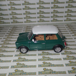 Bburago Gold 12036 - 1/18 1969 Mini Cooper Diecast Model Replica