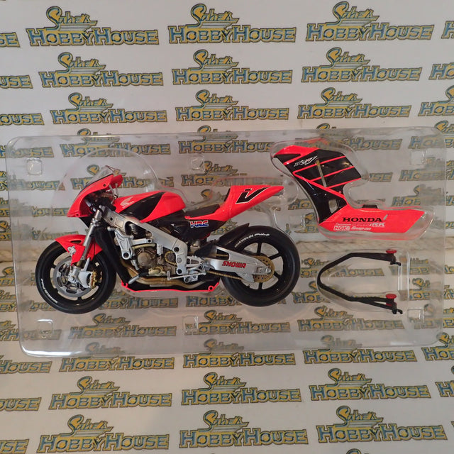 MINICHAMPS 122 017946 1/12 HONDA RC211V V.ROSSI SUMMER TESTBIKE GP 500 2001