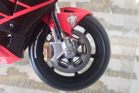 MINICHAMPS 122 017946 1/12 HONDA RC211V V.ROSSI SUMMER TESTBIKE GP 500 2001