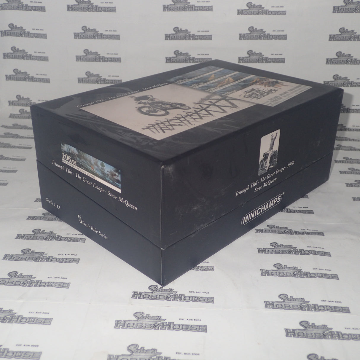 Minichamps 122 133500 - 1:12 Triumph TR6 1955 MOVIE The Great Escape Steve McQueen Scale Model Replica