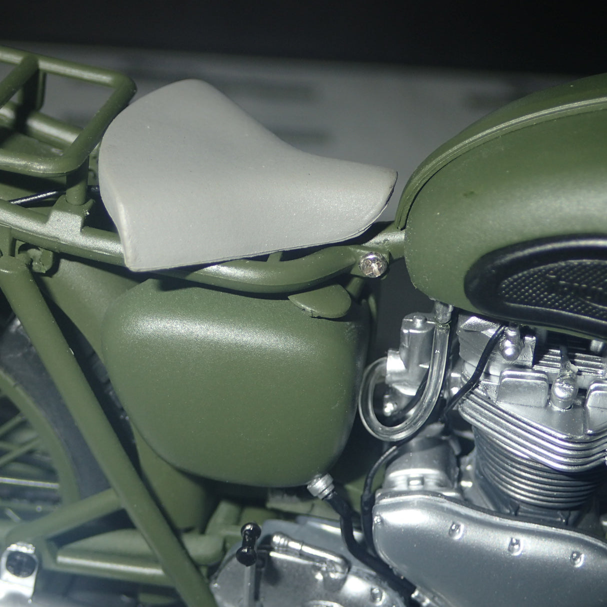 Minichamps 122 133501 - 1:12 Triumph TR6 1962 green Scale Model Replica