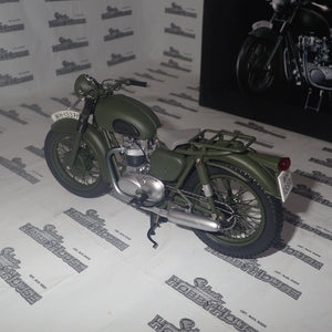 Minichamps 122 133501 - 1:12 Triumph TR6 1962 green Scale Model Replica
