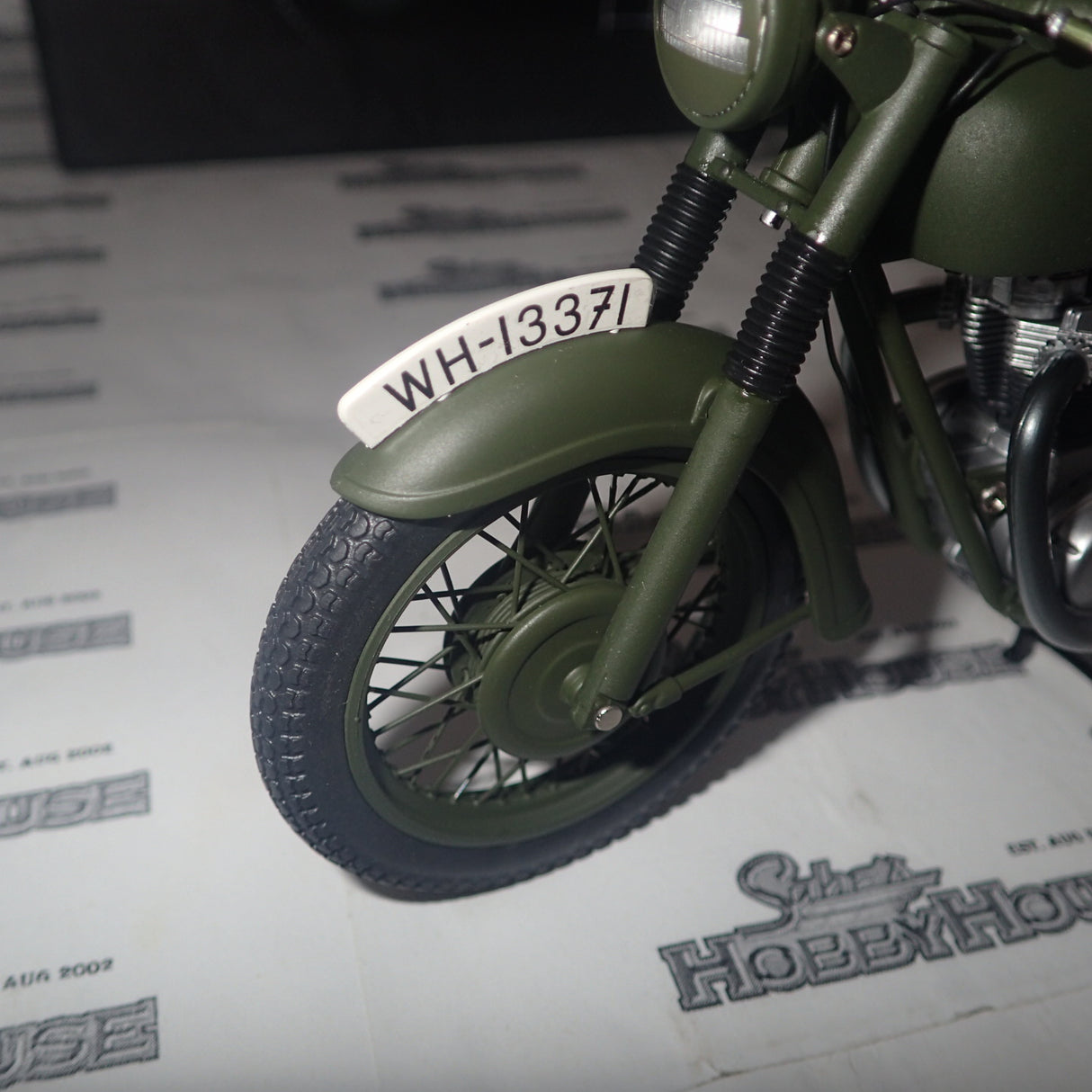 Minichamps 122 133501 - 1:12 Triumph TR6 1962 green Scale Model Replica