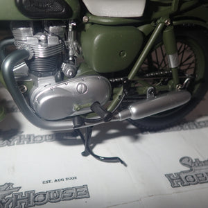 Minichamps 122 133501 - 1:12 Triumph TR6 1962 green Scale Model Replica