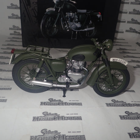 Minichamps 122 133501 - 1:12 Triumph TR6 1962 green Scale Model Replica