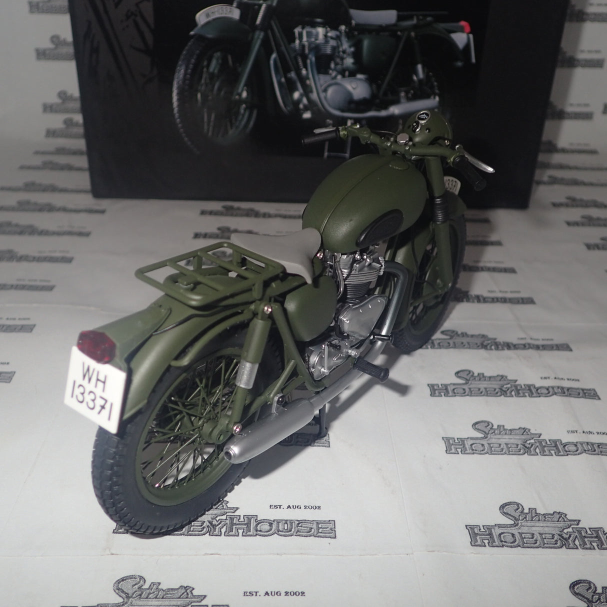 Minichamps 122 133501 - 1:12 Triumph TR6 1962 green Scale Model Replica
