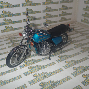 Minichamps 122 161600 - 1:12 Scale HONDA GOLDWING GL 1000 K3 1975 TURQUOISE METALLIC Scale Model Replica