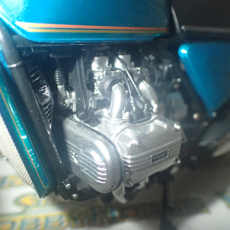 Minichamps 122 161600 - 1:12 Scale HONDA GOLDWING GL 1000 K3 1975 TURQUOISE METALLIC Scale Model Replica