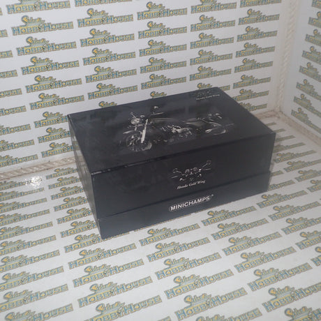 Minichamps 122 161600 - 1:12 Scale HONDA GOLDWING GL 1000 K3 1975 TURQUOISE METALLIC Scale Model Replica