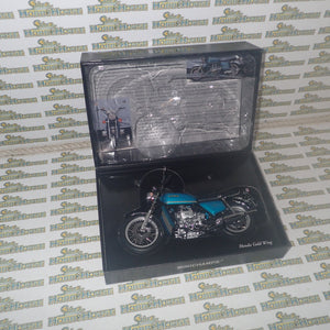 Minichamps 122 161600 - 1:12 Scale HONDA GOLDWING GL 1000 K3 1975 TURQUOISE METALLIC Scale Model Replica