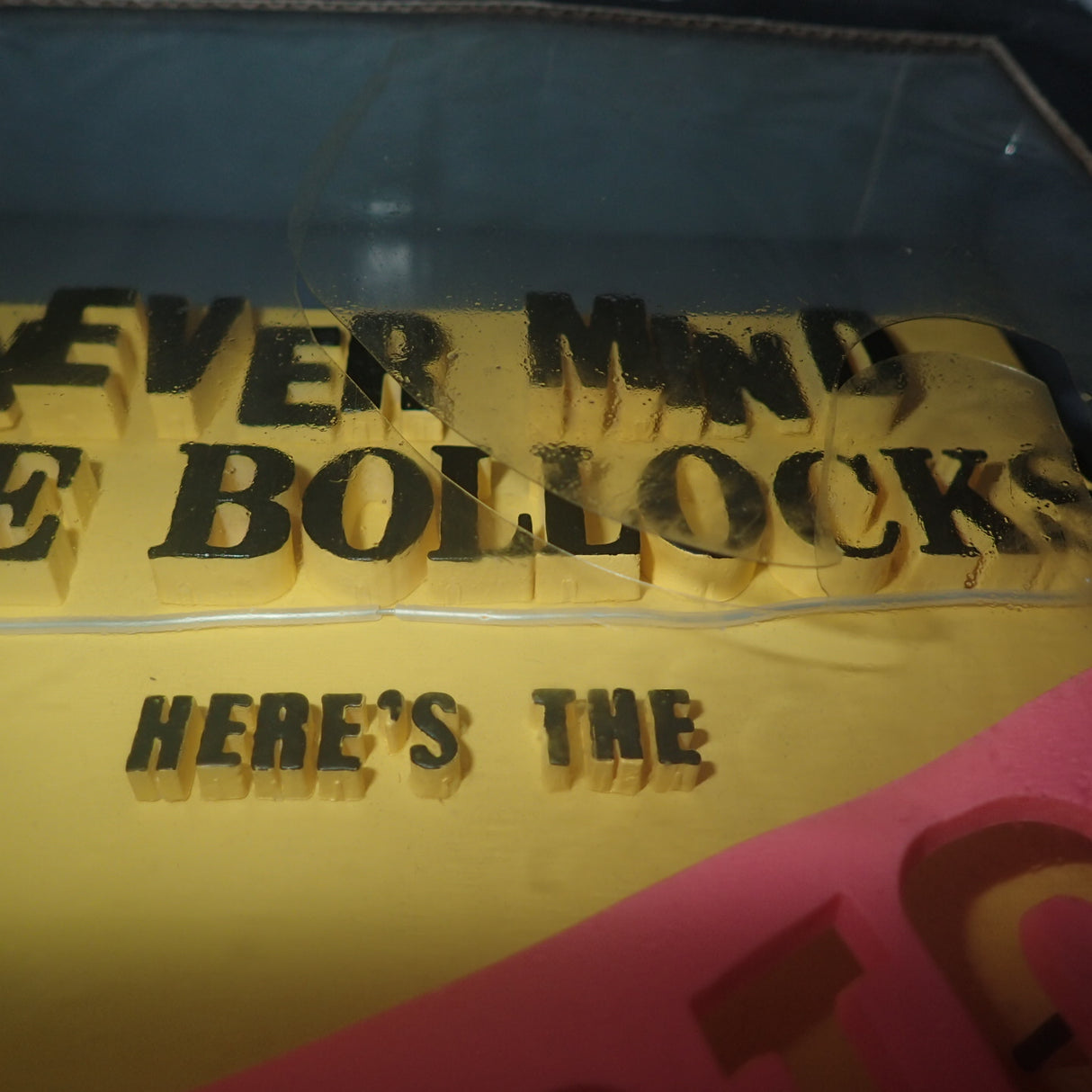 McFarlane Toys 12920 - Sex Pistols Never Mind the Bullocks 3D Album Cover