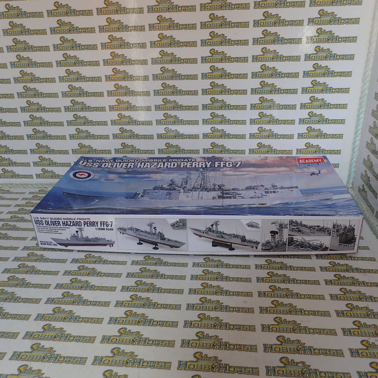 Academy ACA-14102 - 1/350 Scale - USS Oliver Hazard Perry FFG-7 U.S. Navy Guided Missile Frigate Plastic Model Kit With Australian Decals