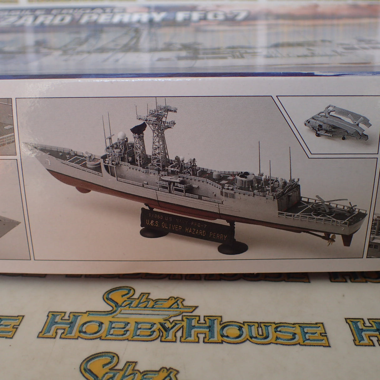 Academy ACA-14102 - 1/350 Scale - USS Oliver Hazard Perry FFG-7 U.S. Navy Guided Missile Frigate Plastic Model Kit With Australian Decals