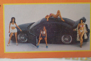 Motor Heads Miniatures #802 - 1/18 Marlene Hand Painted Cold-Cast Resin Figurine