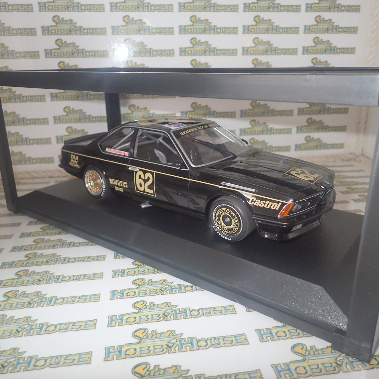 Minichamps 155 852562 - 1/18 Scale bmw 635 csI JPS Team BMW J Richards ATCC 1985 Limited to only 504 Pcs