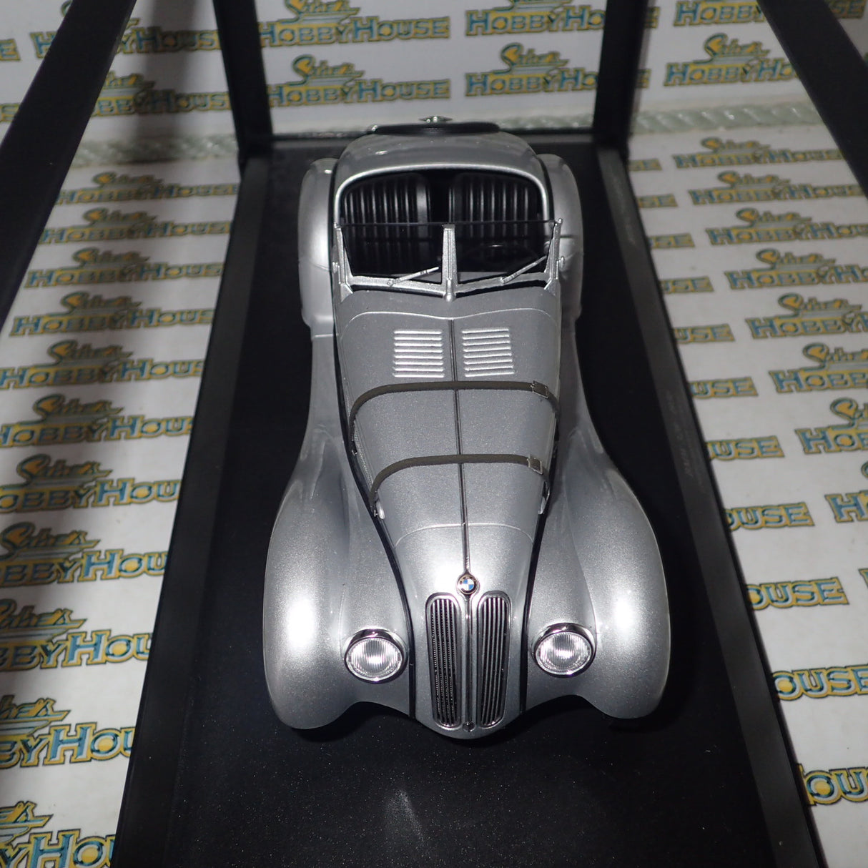 Minichamps 155 025030 - 1/18 Scale - 1936 BMW 328 in Silver Diecast Scale Model Replica
