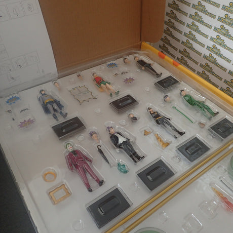 Mezco Toyz 17050 - Batman (1966): Deluxe Boxed Set