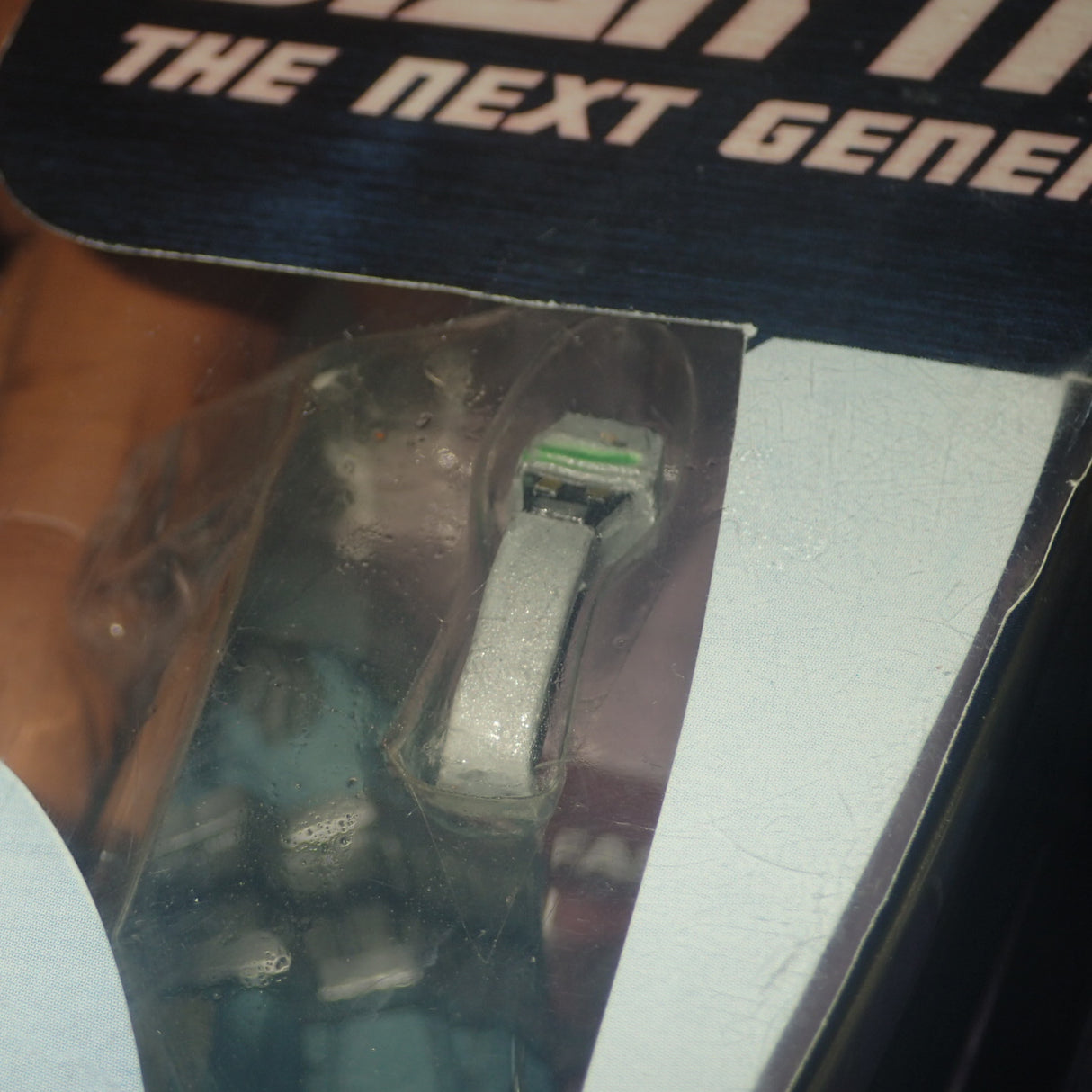 ART ASYLUM 17531 - Star Trek CAPTAIN PICARD THE NEXT GENERATION Replica Figure