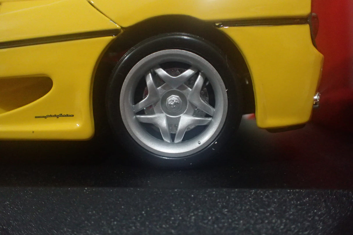 Bburago - 1/18 Scale - Ferrari F50 in Yellow Diecast Scale Model Replica