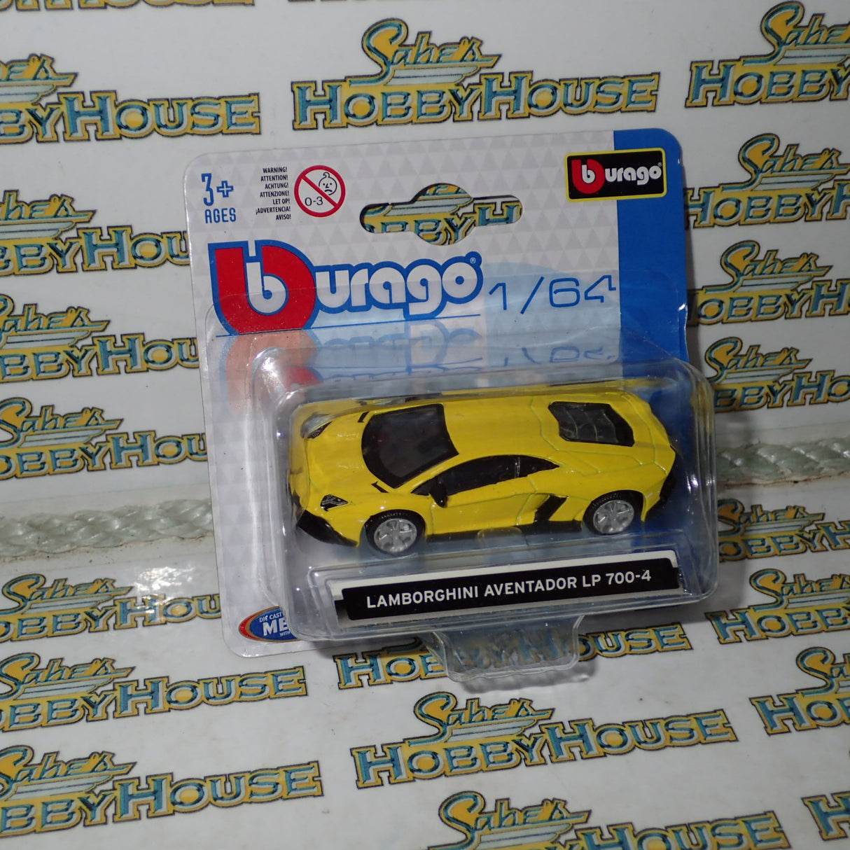 Bburago 18-59000 - 1:64 Diecast - LAMBORGHINI AVENTADOR LP 700