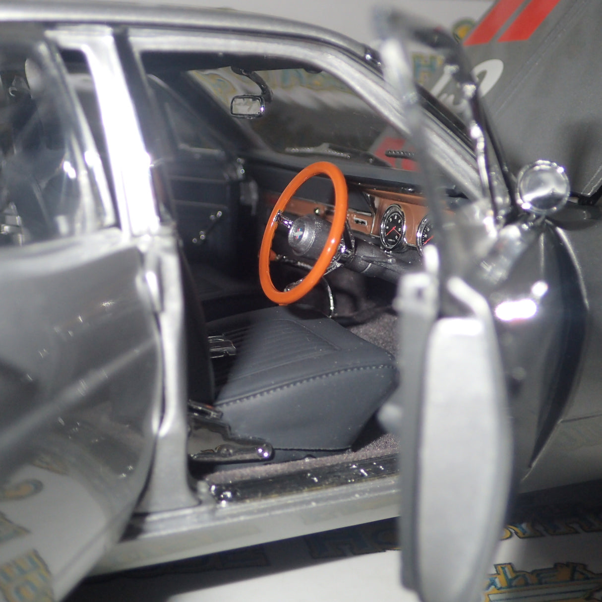 Classic Carlectables 18071 – 1/18 Ford XR Falcon GT Silver Promotional Car Die-cast Model Replica