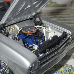 Classic Carlectables 18071 – 1/18 Ford XR Falcon GT Silver Promotional Car Die-cast Model Replica