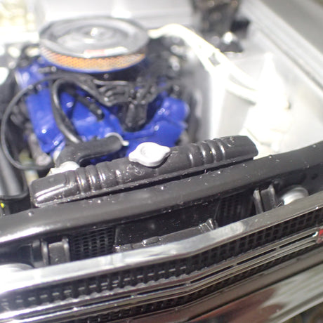 Classic Carlectables 18071 – 1/18 Ford XR Falcon GT Silver Promotional Car Die-cast Model Replica