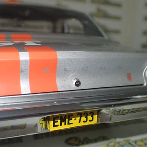 Classic Carlectables 18071 – 1/18 Ford XR Falcon GT Silver Promotional Car Die-cast Model Replica