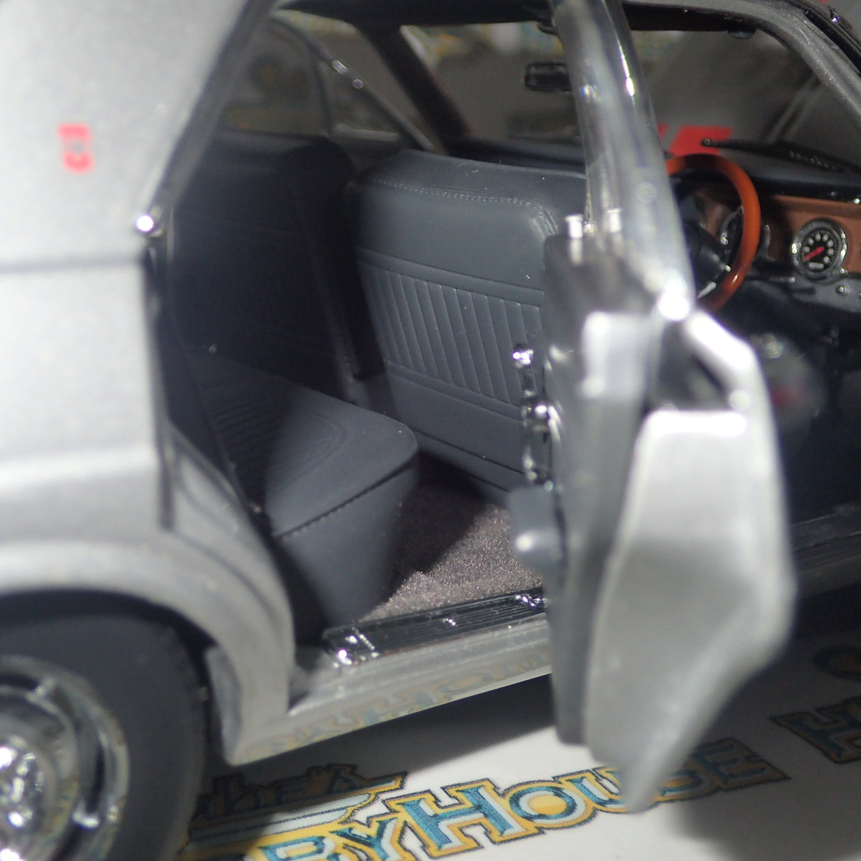 Classic Carlectables 18071 – 1/18 Ford XR Falcon GT Silver Promotional Car Die-cast Model Replica