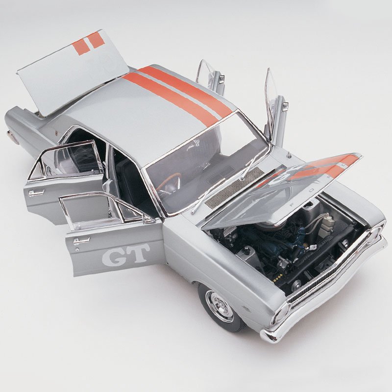 Classic Carlectables 18071 – 1/18 Ford XR Falcon GT Silver Promotional Car Die-cast Model Replica
